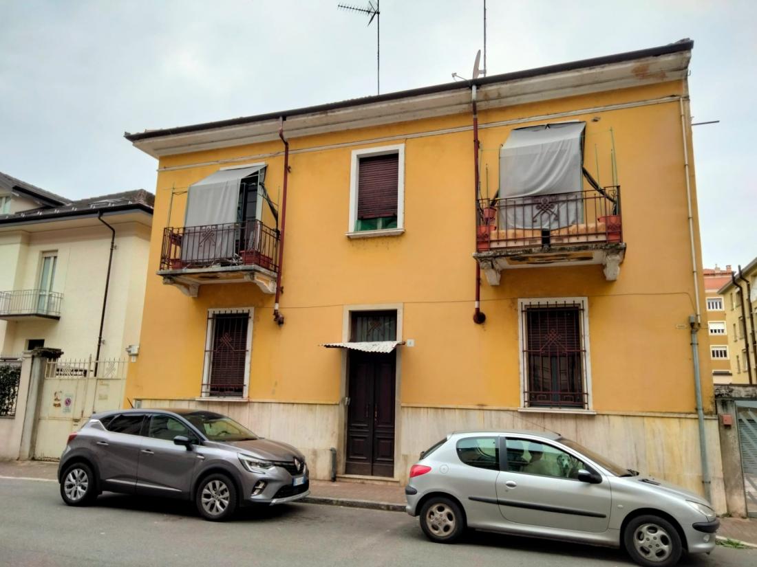 Trilocale + Servizi